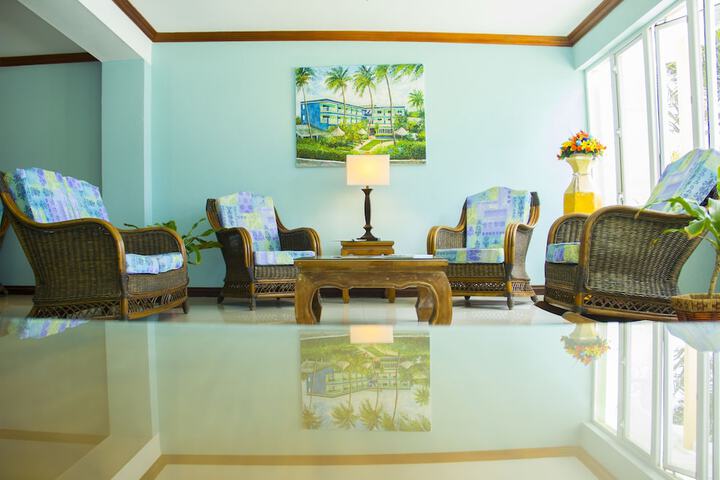 Guest Lobby