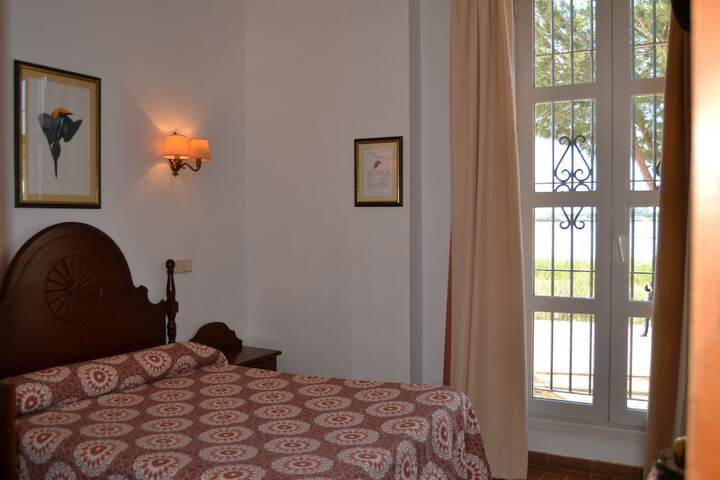 Room 6 of 43
