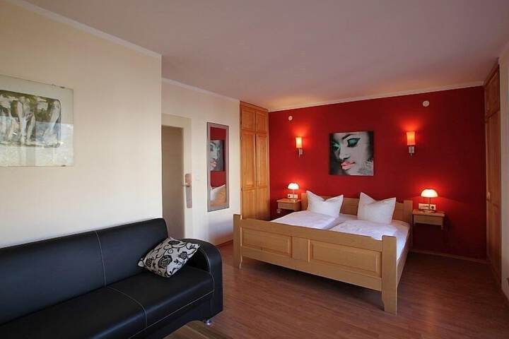 Room 8 of 55