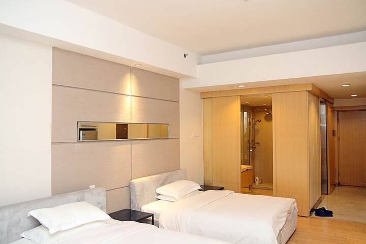 Room 5 of 36