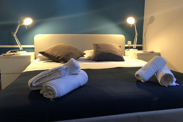 Room 4 of 13