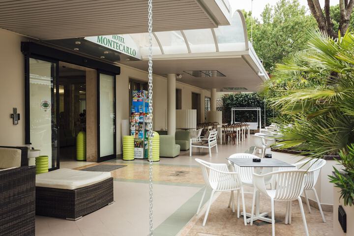 Hotel 77 of 86