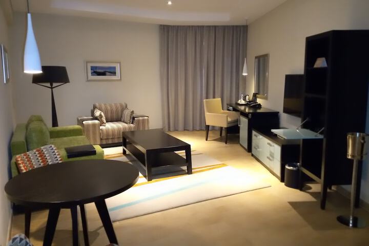 Room 16 of 42