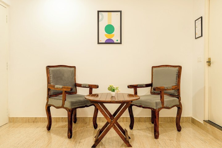 Room 8 of 40