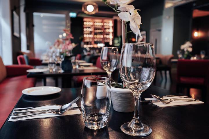 Dining 42 of 73