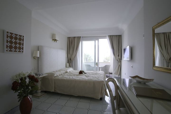 Room 20 of 52