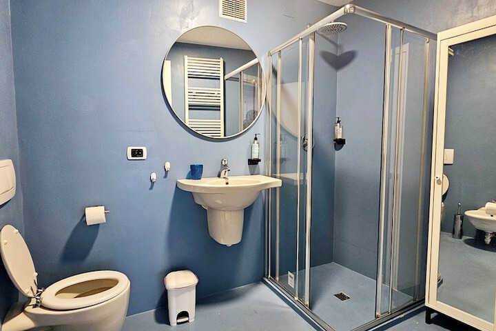 Room 47 of 59