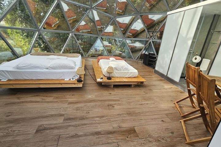 Room 10 of 70