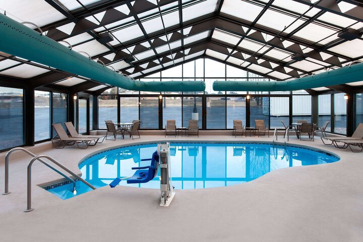 Pool 32 of 42
