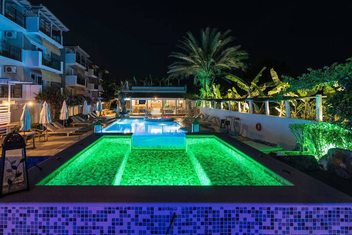 Pool 137 of 161