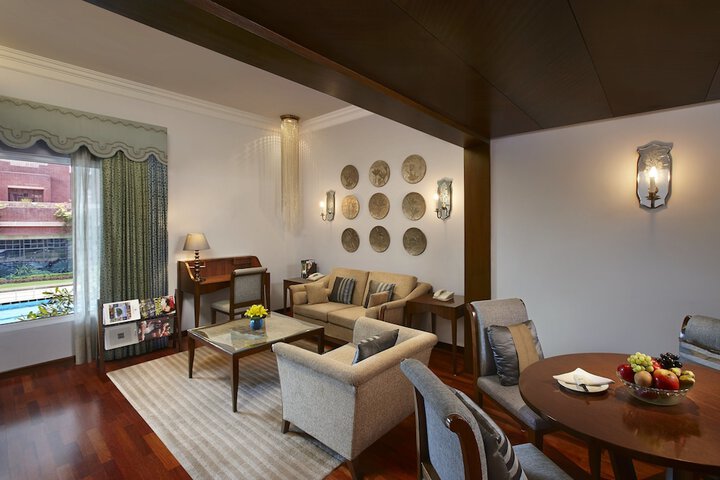 Room 9 of 45