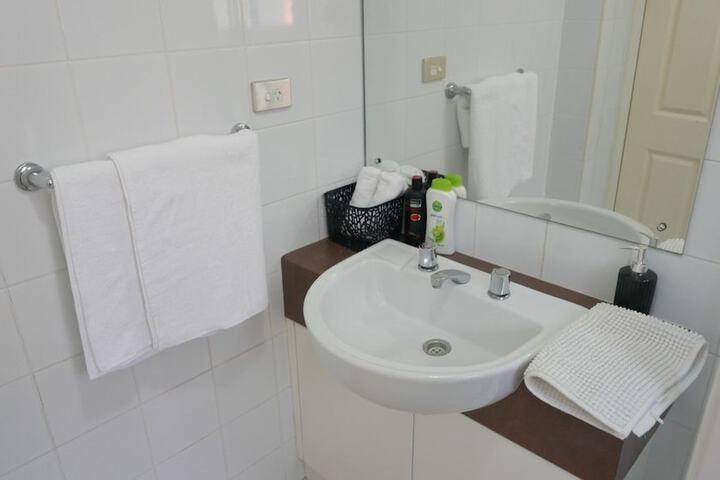 Room 7 of 10