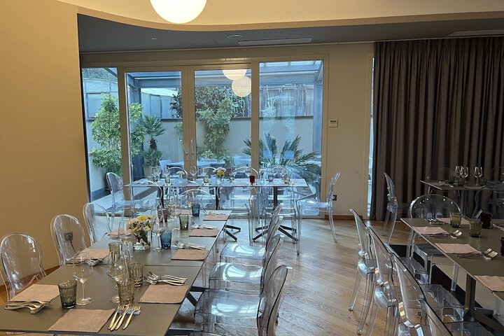 Dining 124 of 196