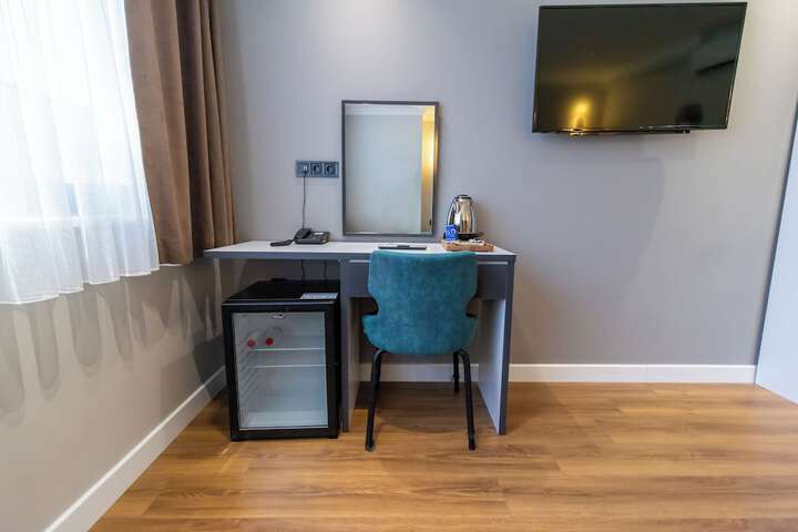 Room 15 of 42