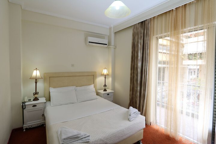 Room 14 of 29