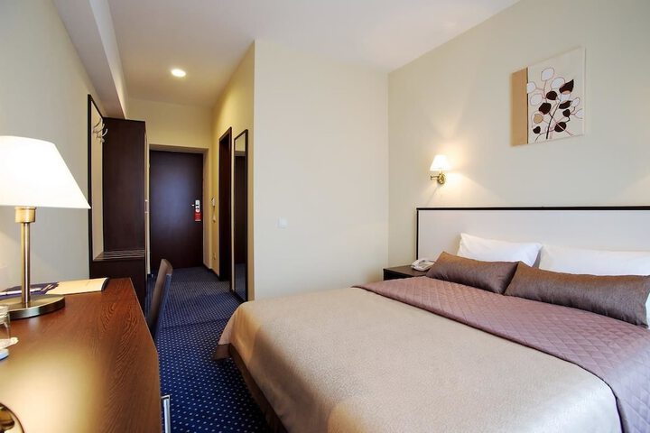 Room 17 of 55