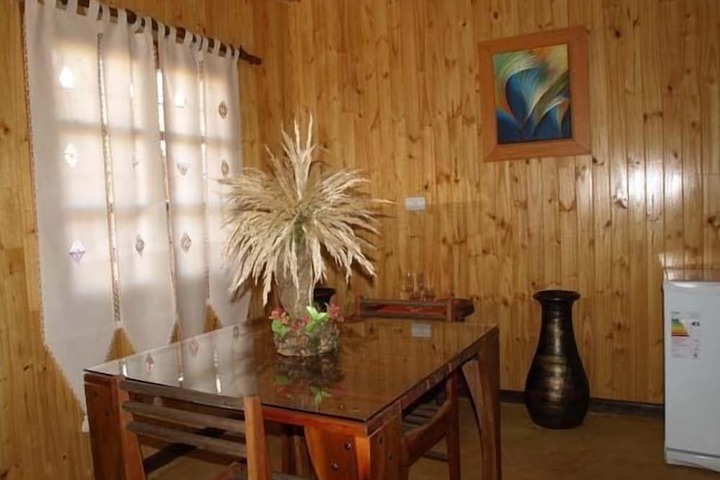 Room 6 of 25