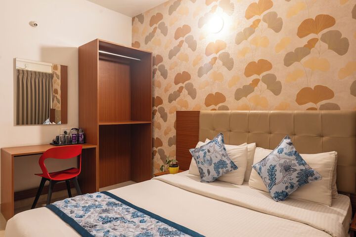 Room 5 of 19