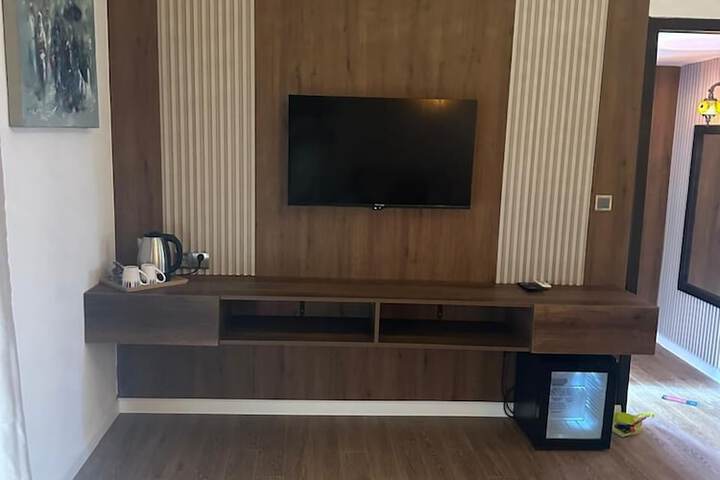 Room 30 of 66