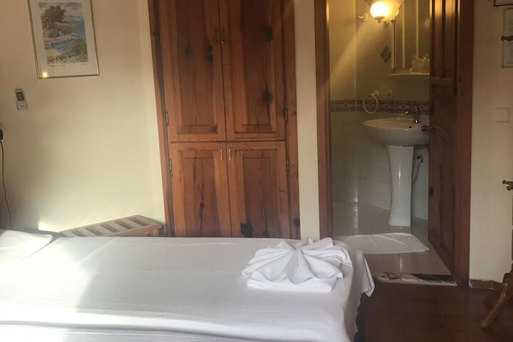 Room 21 of 117