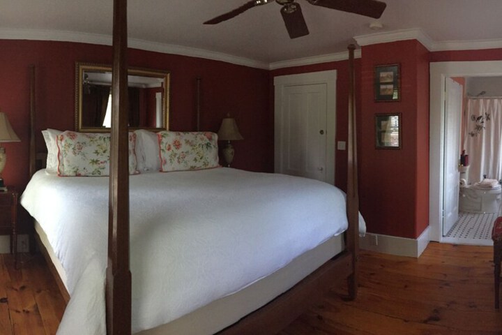 Room 16 of 26