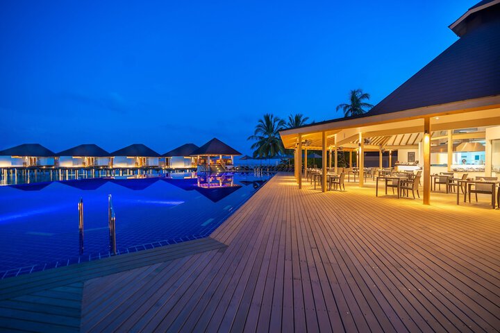 Hotel Pool