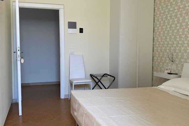 Room 19 of 99