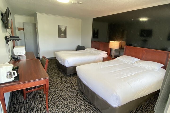 Room 33 of 69