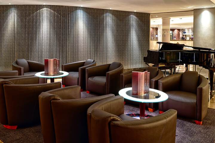 Guest Lobby