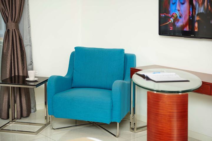 Room 6 of 36