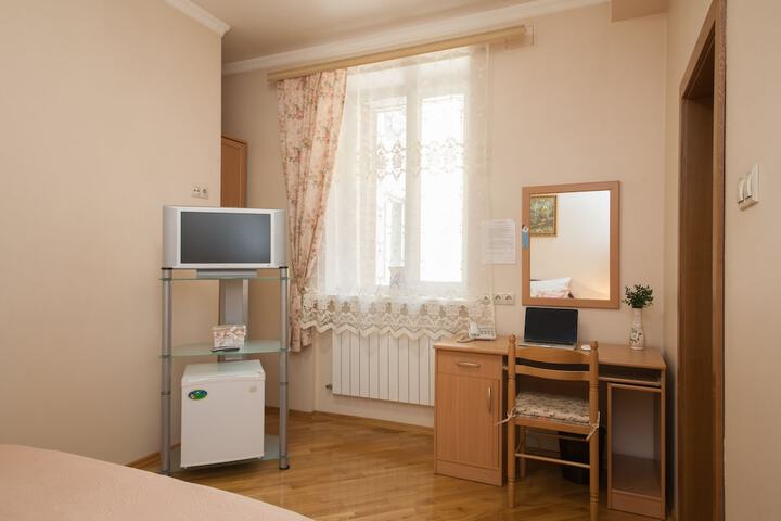 Room 52 of 58