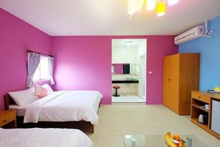 Room 15 of 26