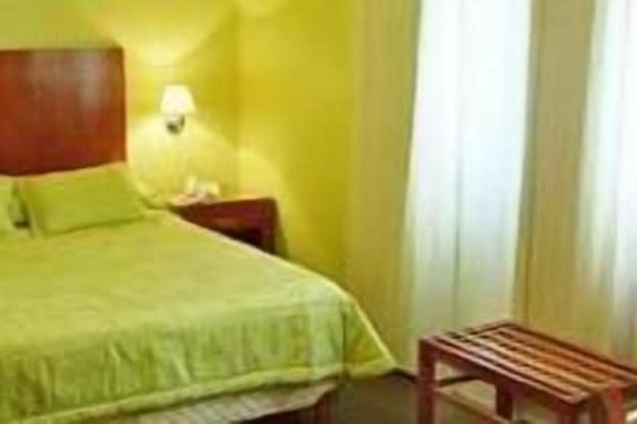 Room 18 of 31