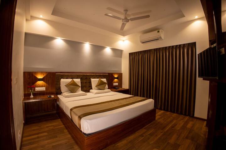 Room 7 of 36