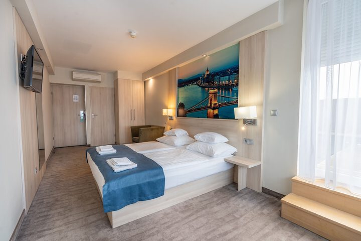 Room 47 of 139