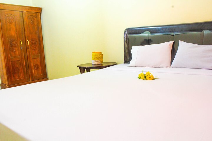 Room 3 of 19