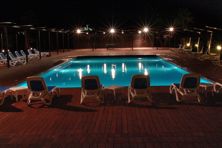 Pool 36 of 64