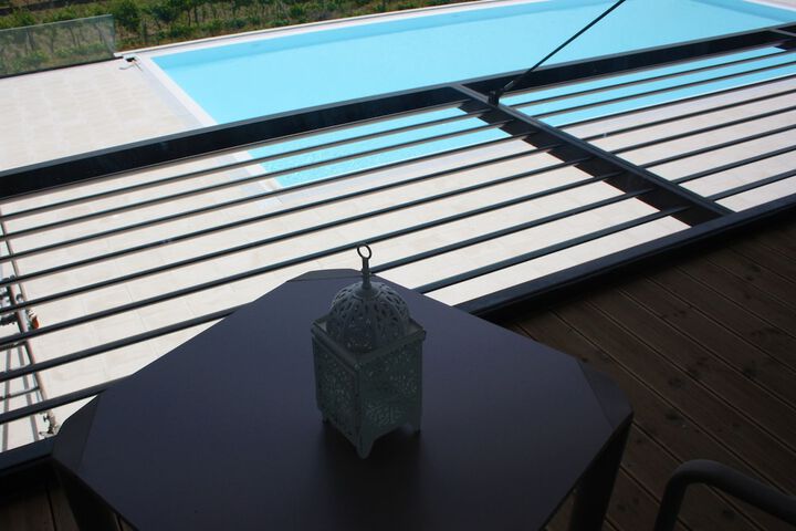 Pool 32 of 75