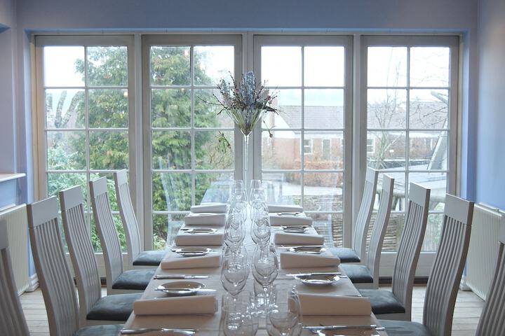 Dining 39 of 76