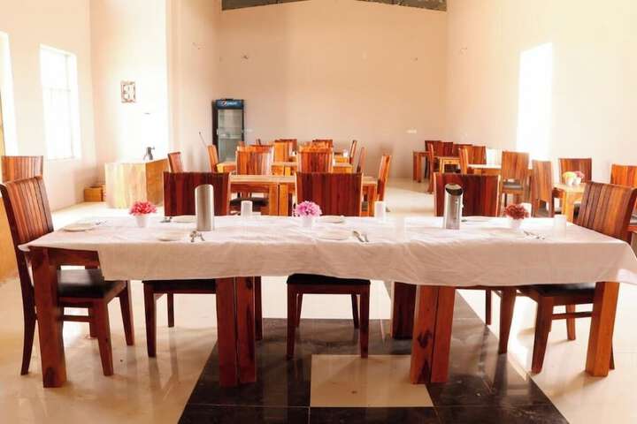 Dining 38 of 71