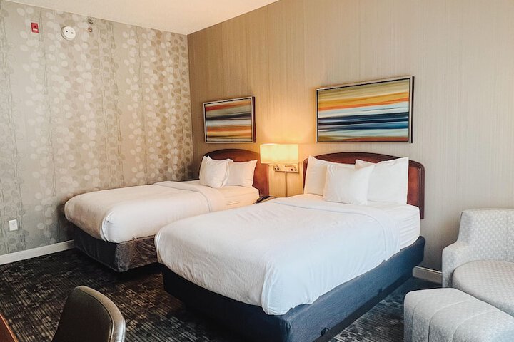 2 Double Beds (2 of 4)