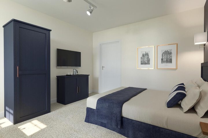 Room 13 of 52