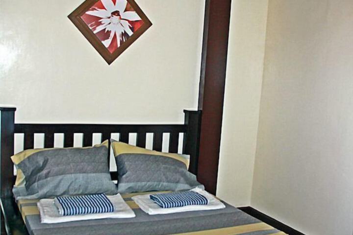 Room 9 of 31