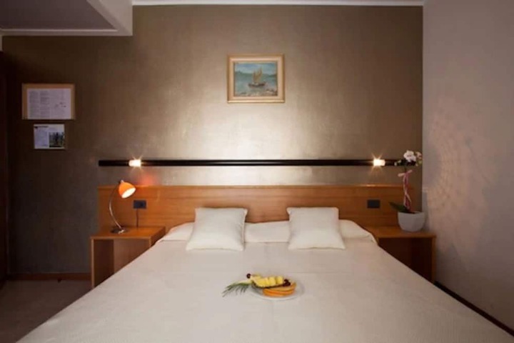 Room 20 of 61