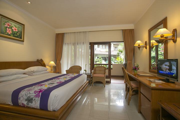 Room 15 of 103