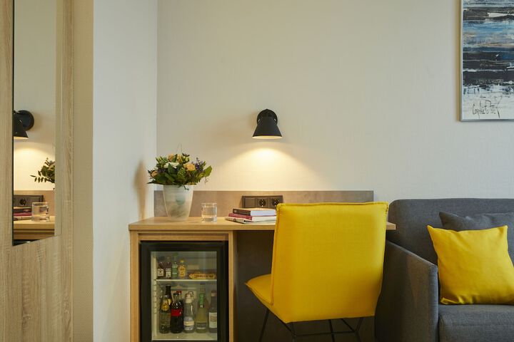 Room 10 of 51