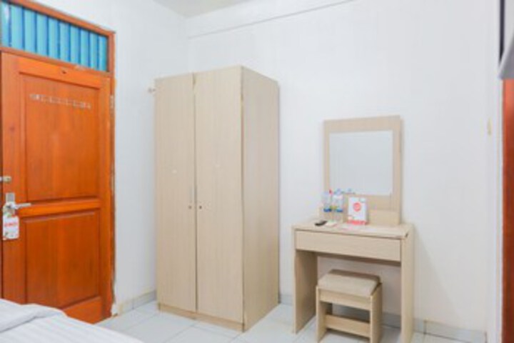Room 35 of 37
