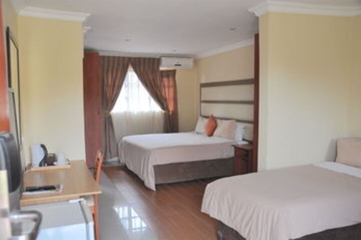 Room 8 of 31