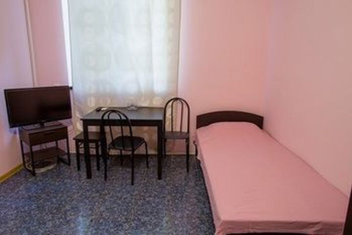 Room 38 of 80