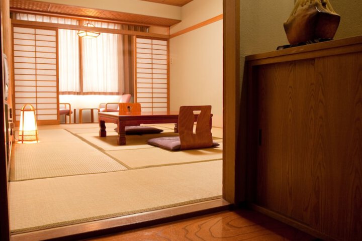 Room 13 of 47